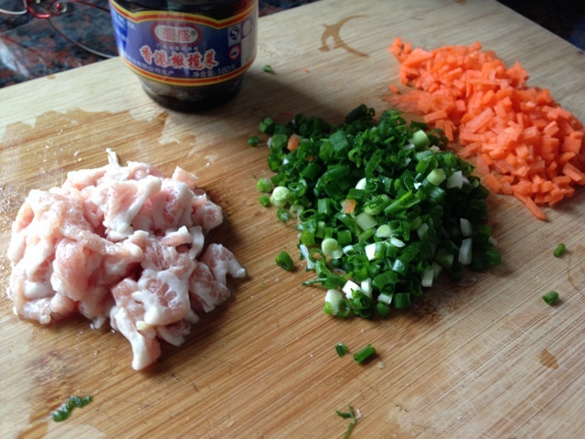 瑤柱肉絲橄欖菜炒飯的做法 步骤2