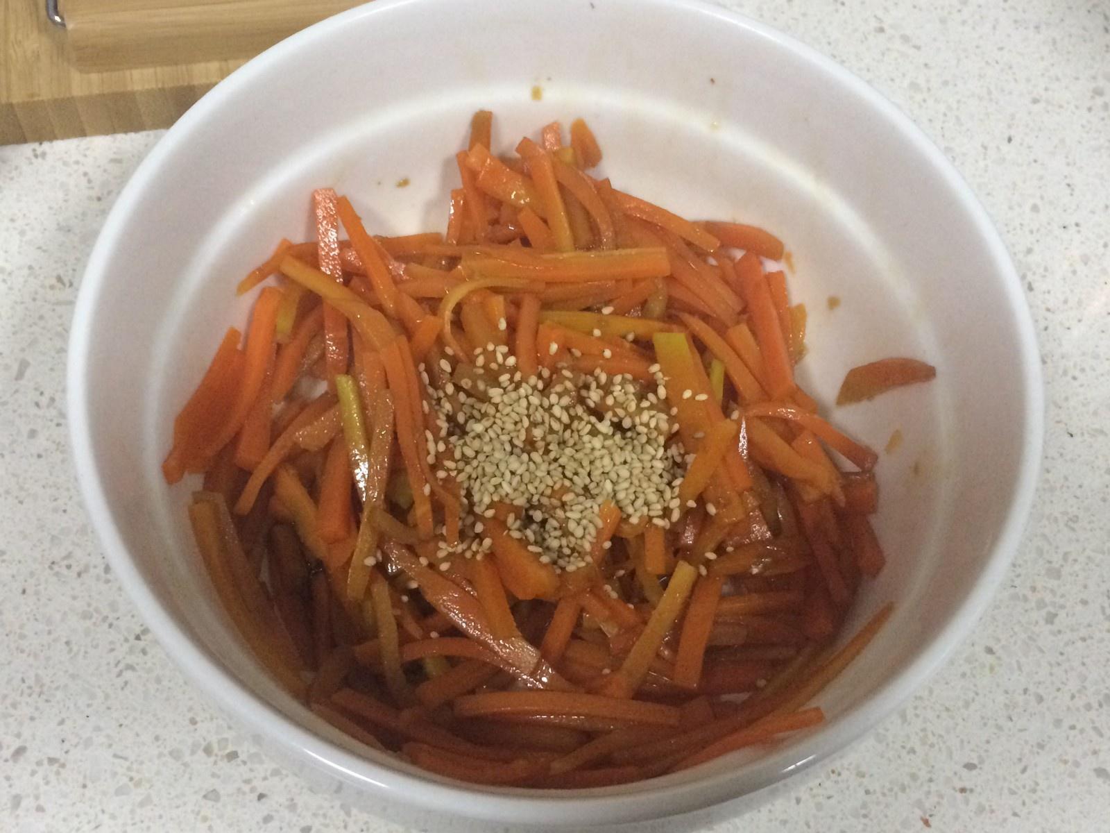 《昨日的美食》之韓式涼拌胡蘿卜的做法 步骤8