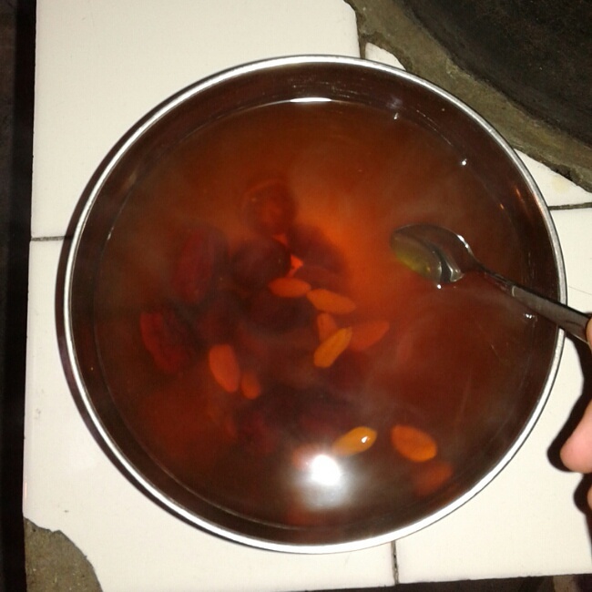 紅糖紅栆枸杞湯的做法 步骤3