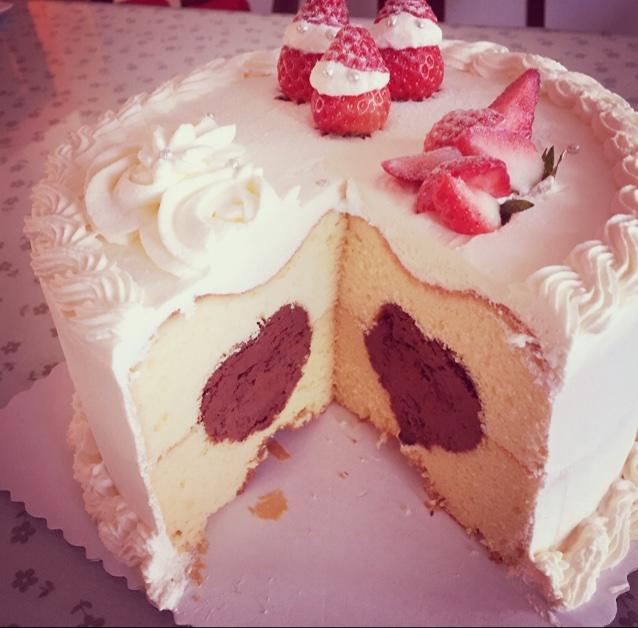 愛心夾心奶油蛋糕—給女兒的周歲生日蛋糕的做法 步骤10
