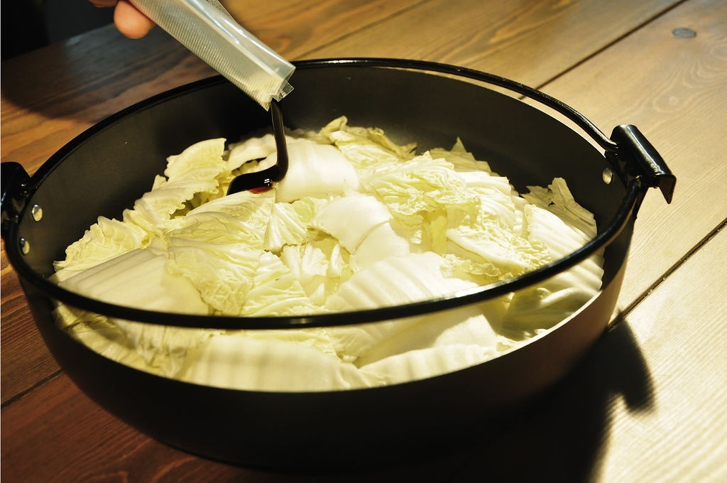 【變廚神】冬季必BUY！地道日式風味壽喜鍋的做法 步骤2