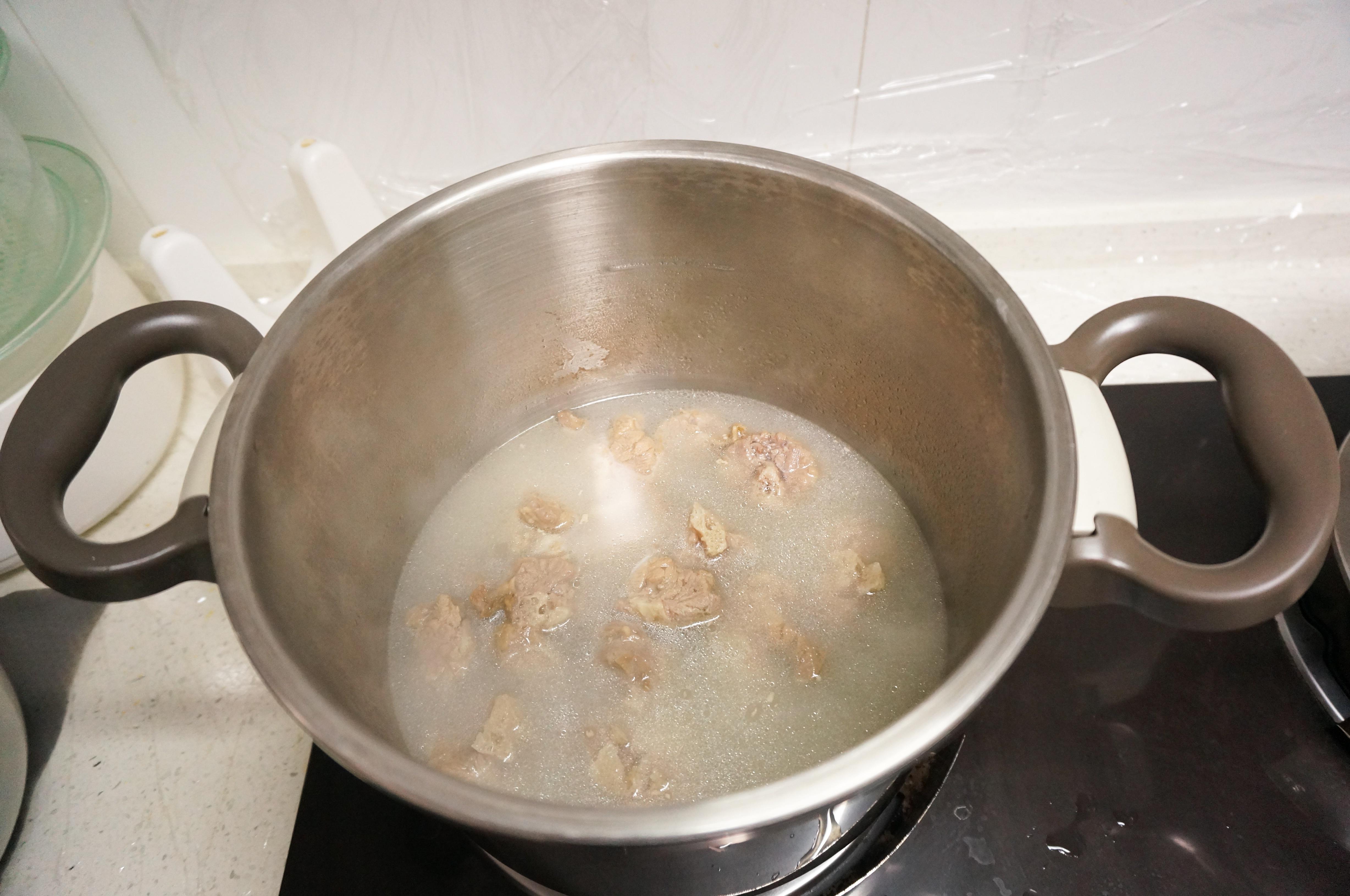 白蘿卜牛肝菌牛尾湯的做法 步骤7