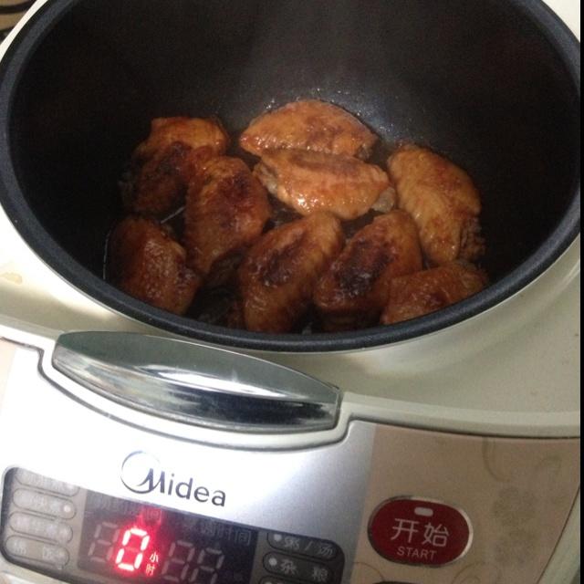 電飯鍋烤翅的做法 步骤1