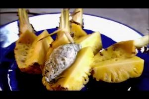 鹽焗菠蘿 Gordon Ramsay’s Salt Baked Pineapple的做法 步骤8
