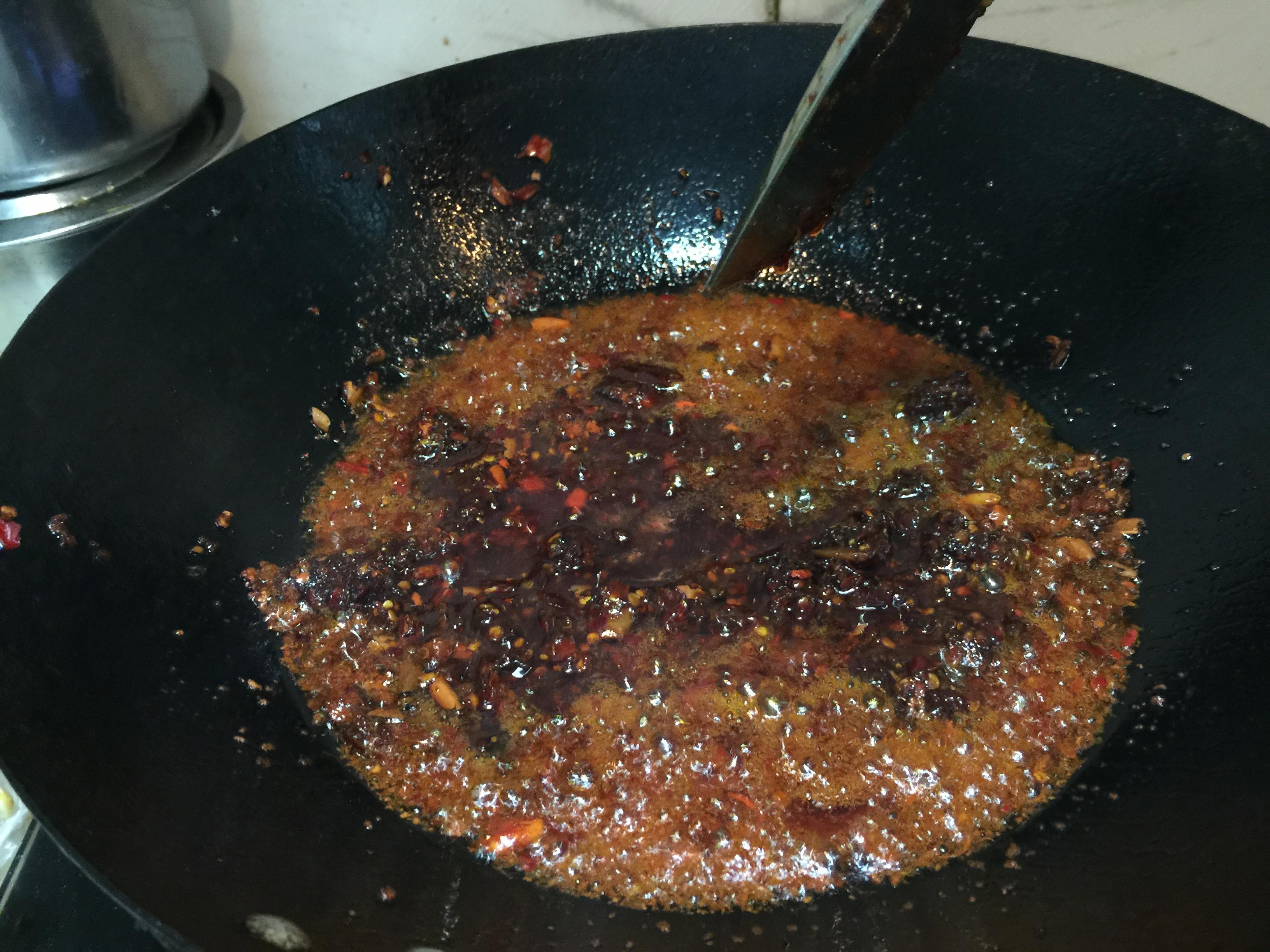 老丁的私房菜－家常版重慶麻辣火鍋的做法 步骤4
