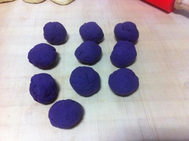 紫薯四葉草面包的做法 步骤6