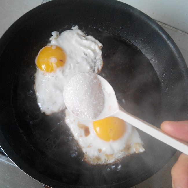 糖醋雞蛋的做法 步骤4