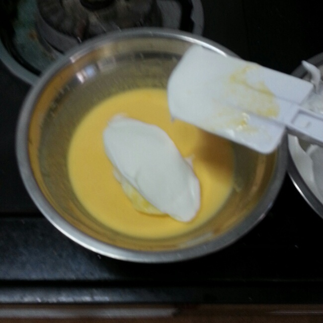 6寸圓模酸奶蛋糕的做法 步骤9