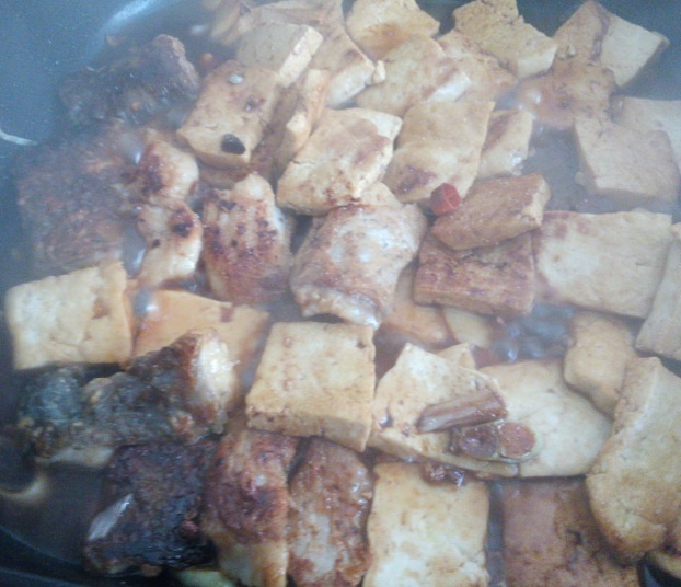 煎燒豆腐魚的做法 步骤4