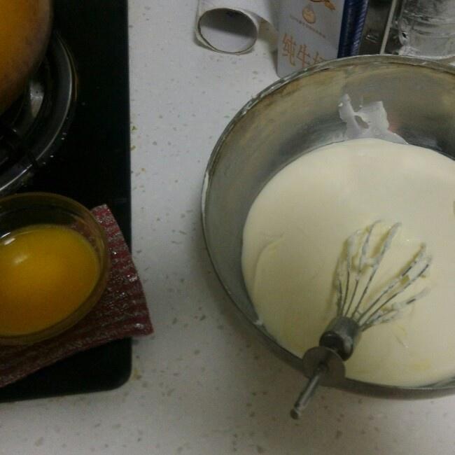 輕乳酪蛋糕的做法 步骤4