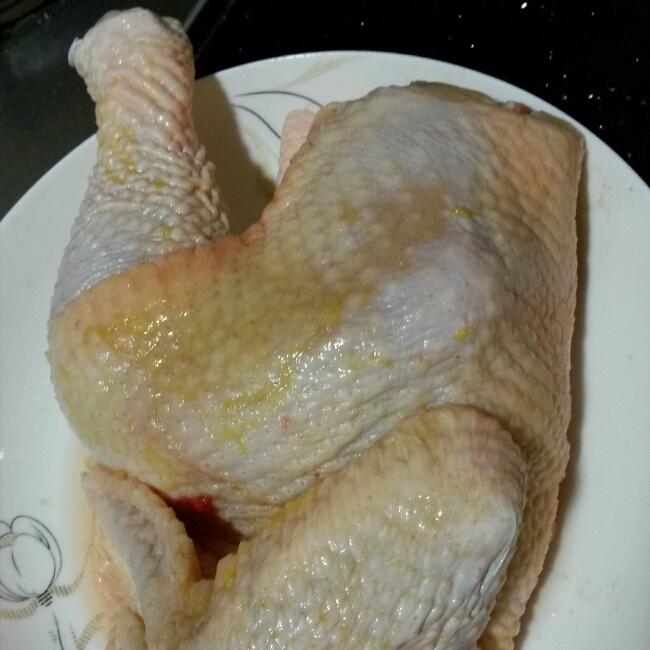 砂鍋鹽焗雞的做法 步骤1