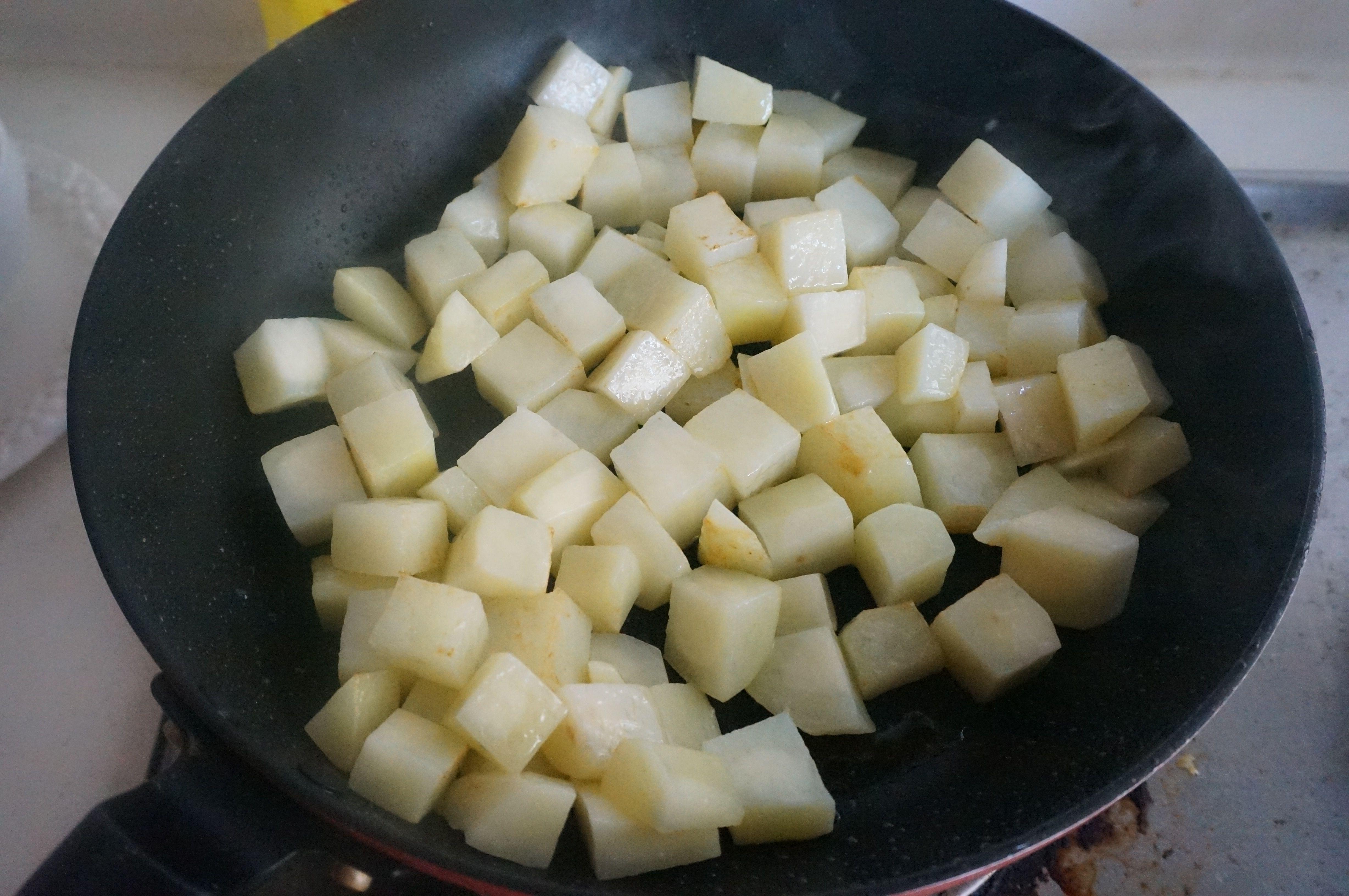 咖喱肉末土豆的做法 步骤3