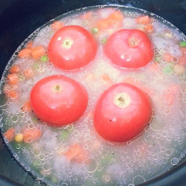 網上瘋傳的“整個番茄飯”的做法 步骤2