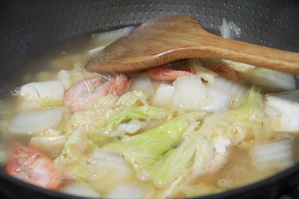 暖心健康的白菜豆腐湯的做法 步骤11