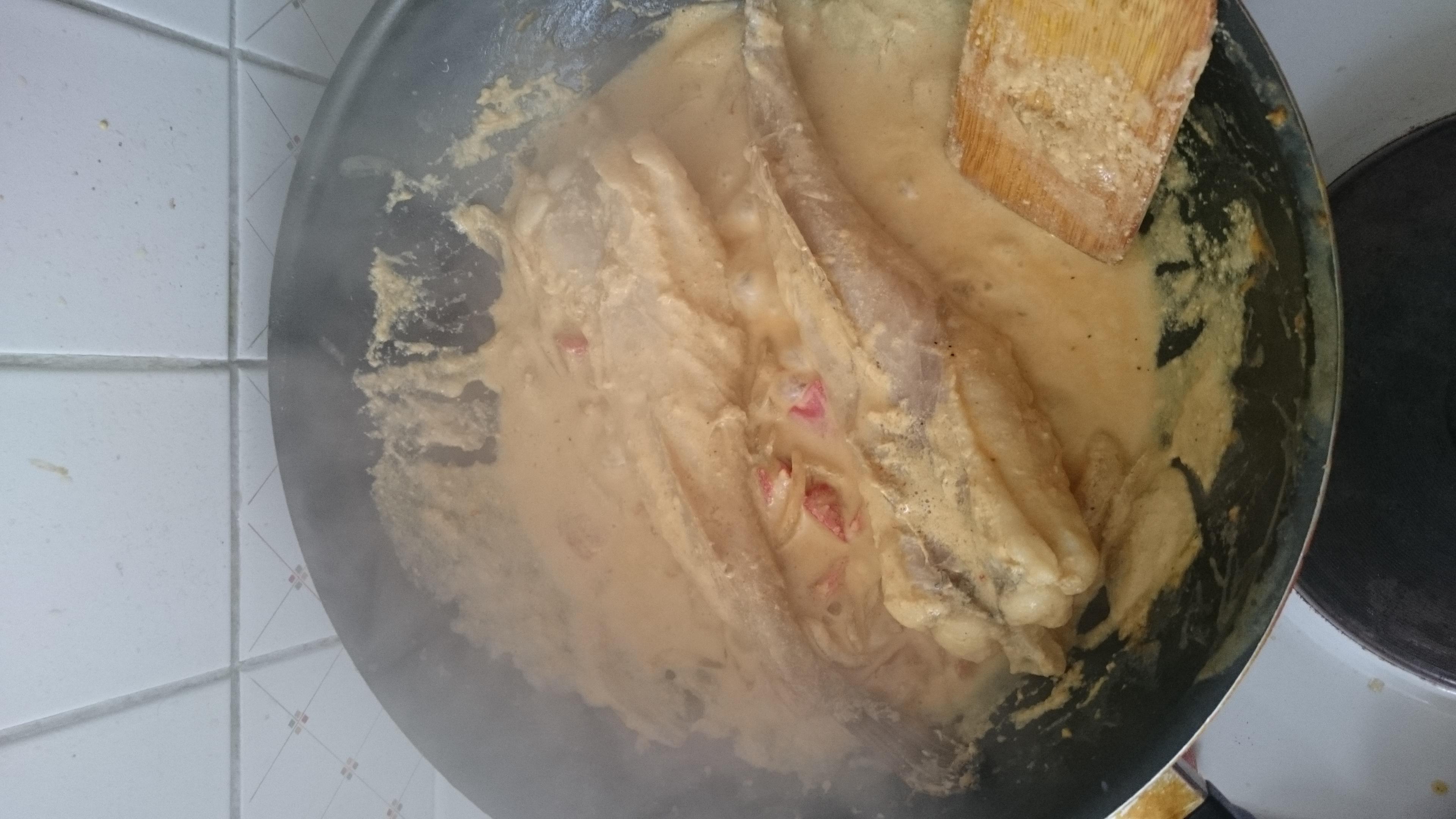 Curry de lotte au lait de coco et aux poivrons (簡單咖喱江鱈魚）的做法 步骤6