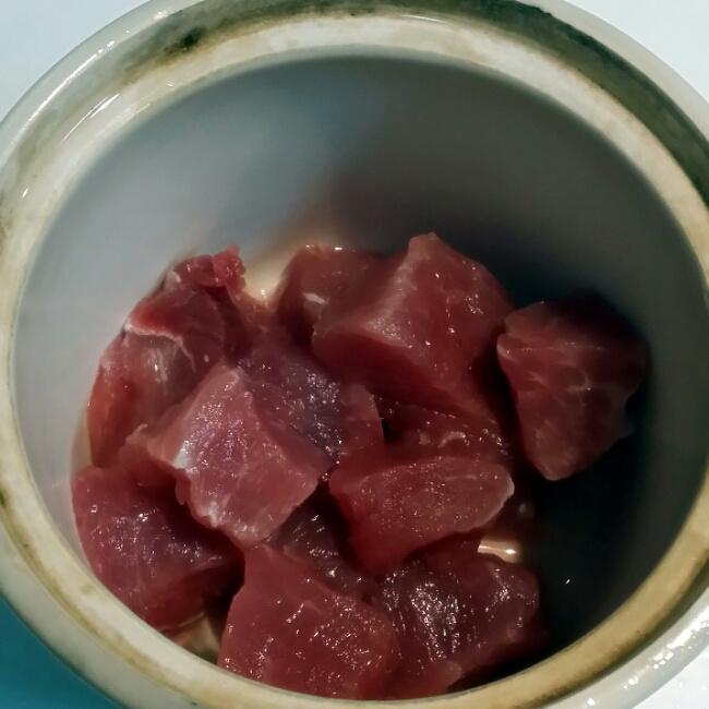 北　紅棗瘦肉炖湯的做法 步骤1