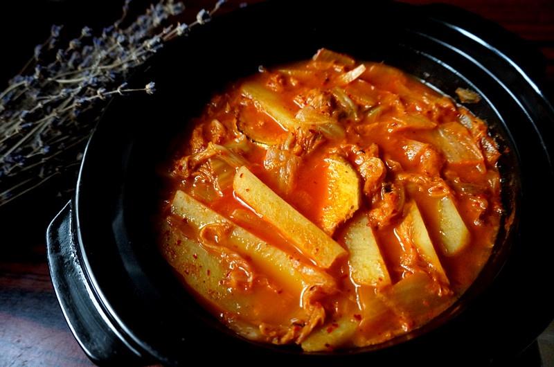 韓國辣白菜土豆湯-泡菜湯的做法 步骤4