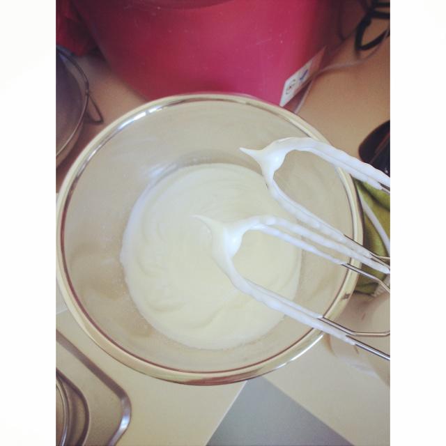 低脂酸奶蛋糕的做法 步骤2