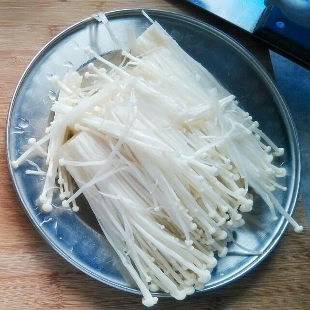 香煎金針菇培根卷的做法 步骤1