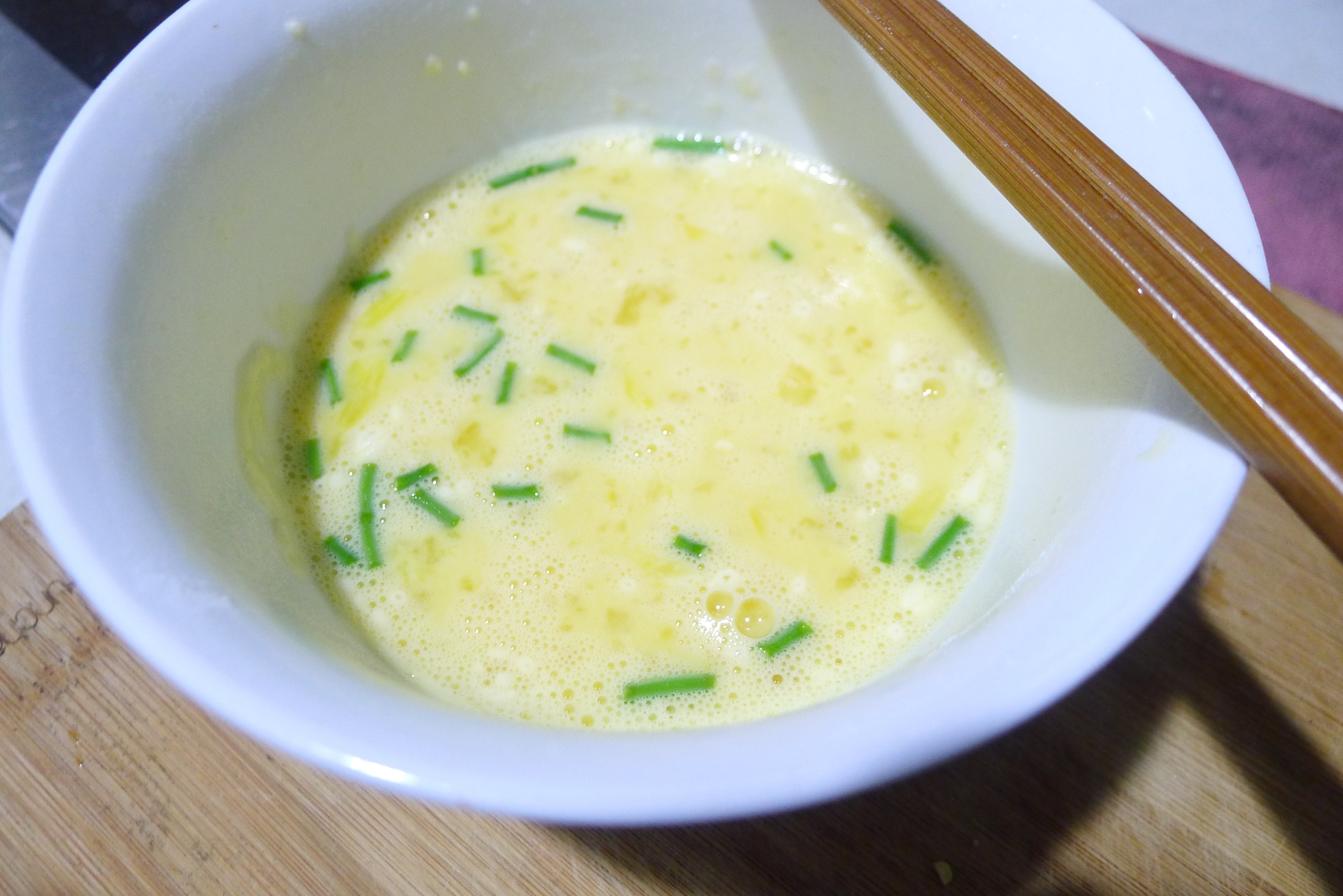 吃餛飩也要好湯之————紫菜蛋皮湯的做法 步骤1