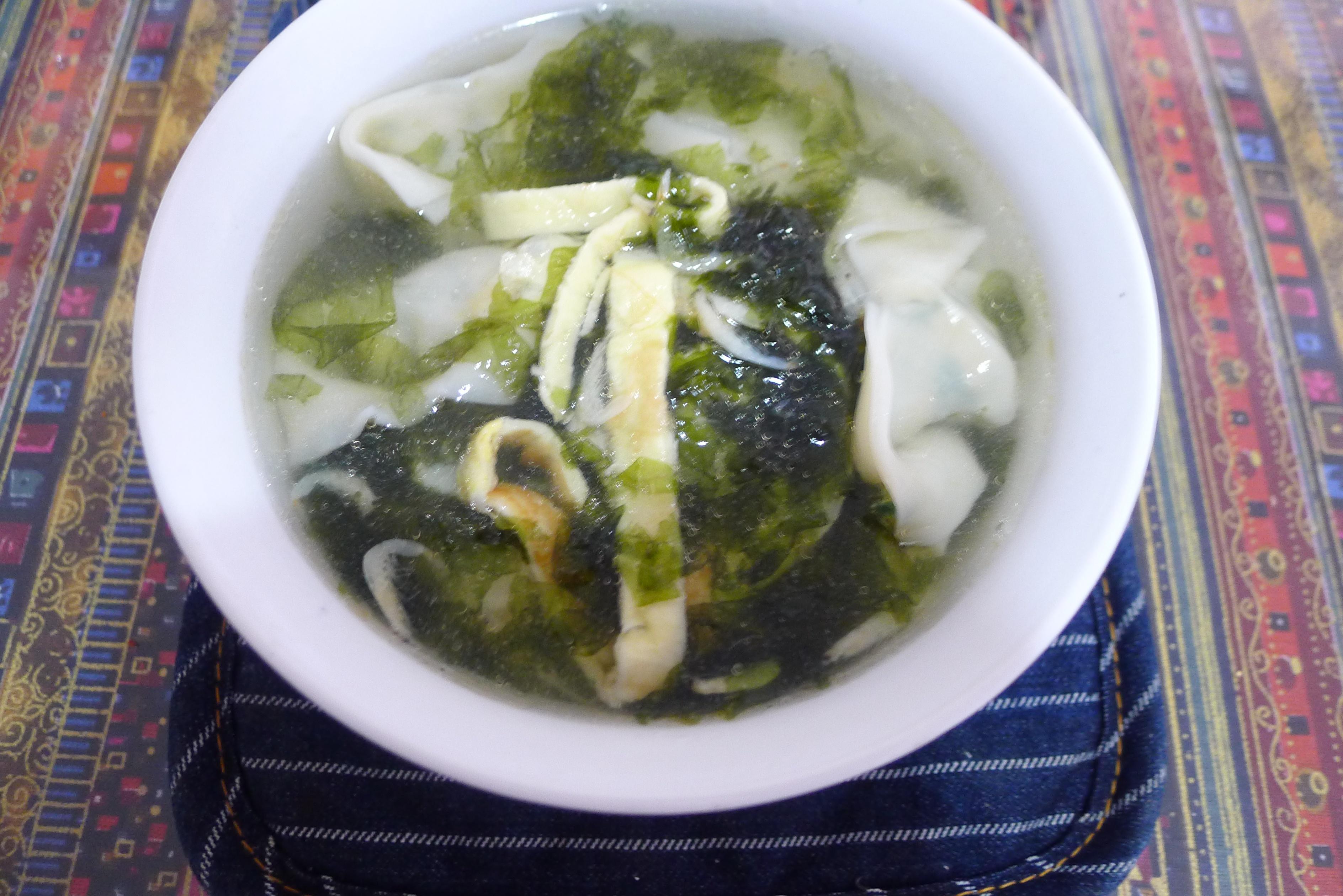 吃餛飩也要好湯之————紫菜蛋皮湯的做法 步骤5