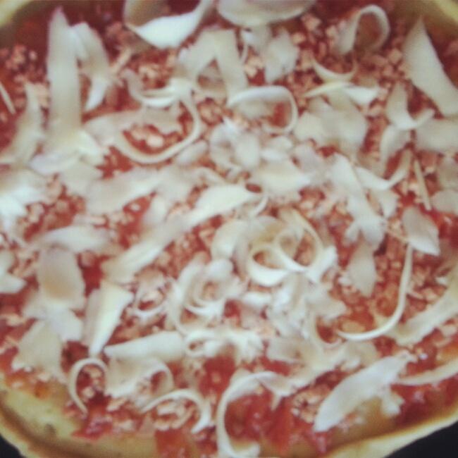 薄底香腸披薩的做法 步骤6