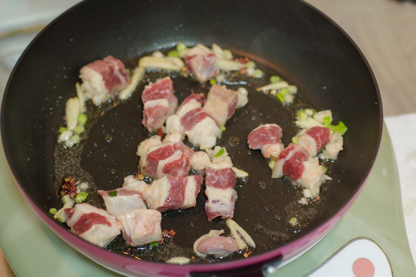 南瓜牛肉燜飯的做法 步骤3
