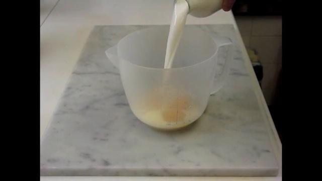 Basic pancake recipe的做法 步骤2
