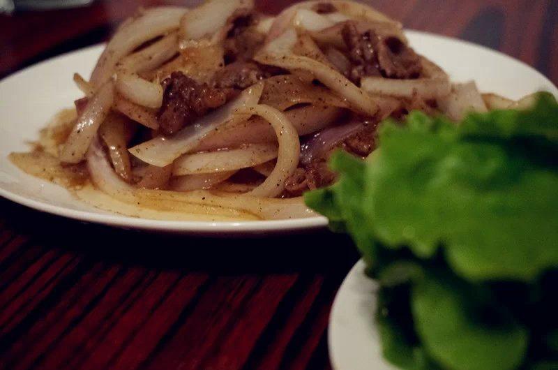 韓國 生菜卷黑胡椒牛肉的做法 步骤6