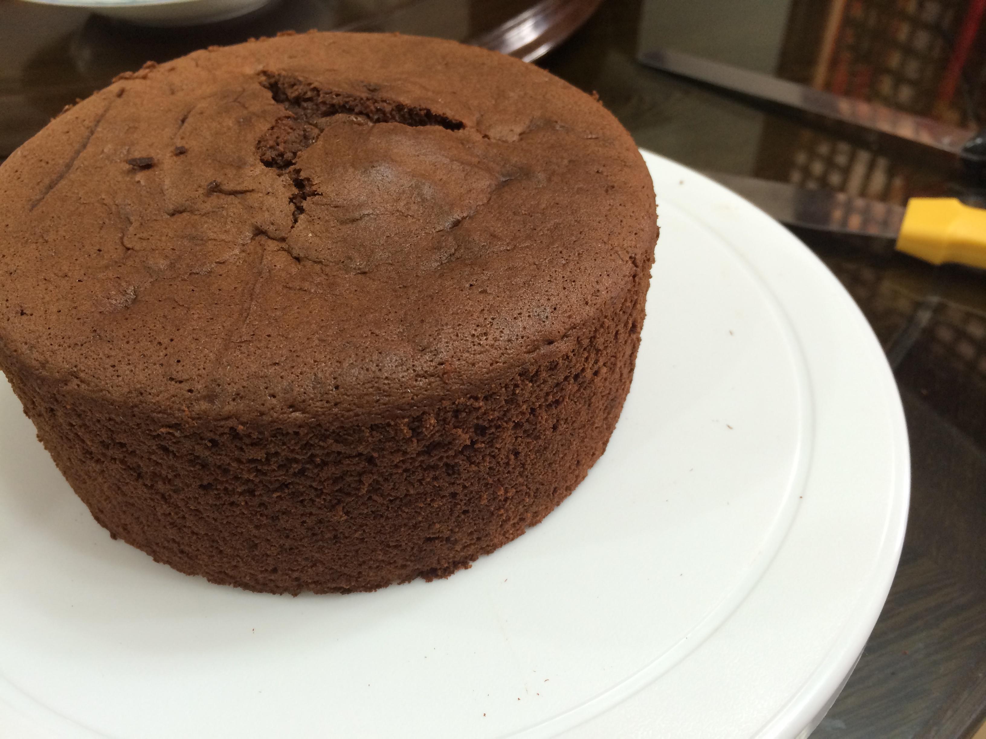 黑森林蛋糕（巧克力櫻桃奶油蛋糕）-Miya的做法 步骤12