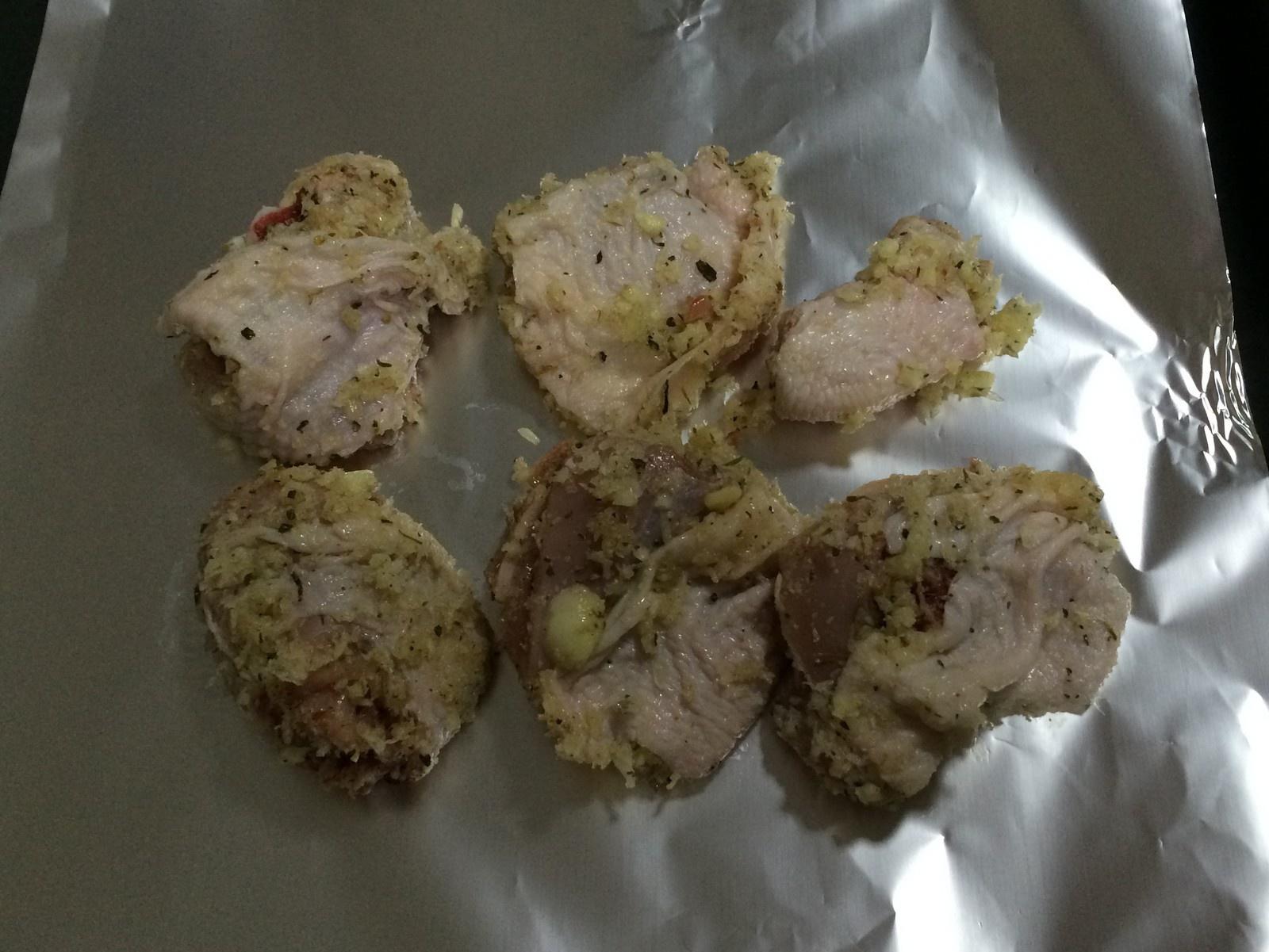 《昨日的美食》之香草面包粉烤雞的做法 步骤4