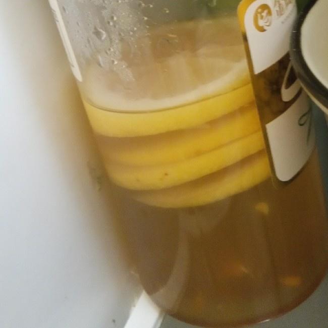 蜂蜜檸檬水（美容版）的做法 步骤6
