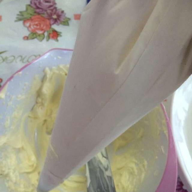 酸奶芝士蛋糕∼帶裱花的做法 步骤11