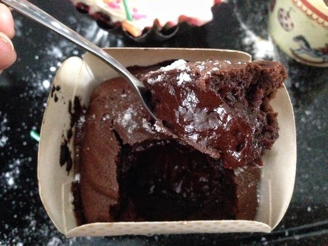 Dariole au chocolat 熔岩巧克力蛋糕的做法 步骤5