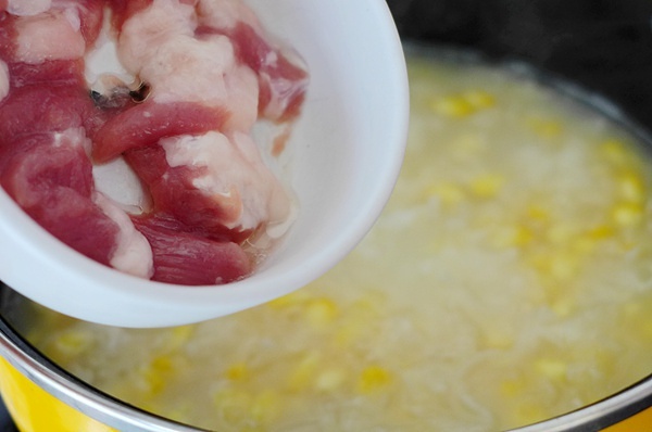 玉米銀耳雞蛋湯的做法 步骤5