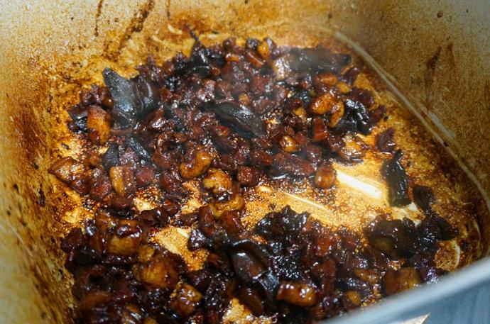 #拉歌蒂尼菜譜#黑牛肝菌鹵肉飯的做法 步骤9