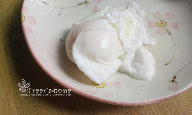 so easy 水波蛋 eggs benedict（班尼迪克蛋）的做法 步骤4