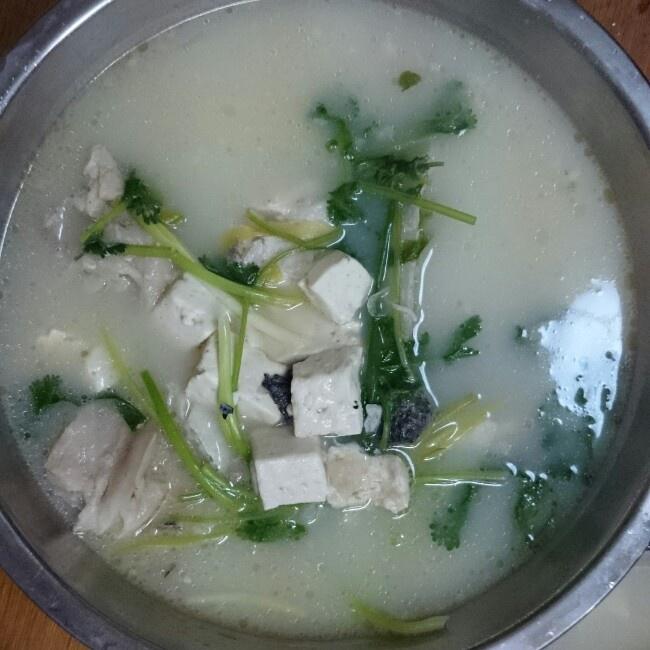 魚頭豆腐湯的做法 步骤1