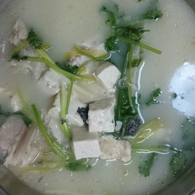 魚頭豆腐湯的做法 步骤2