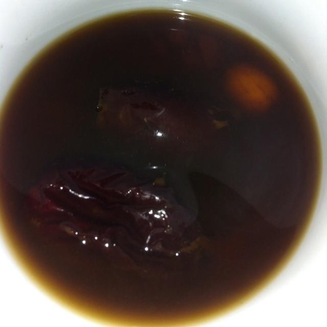 飲膳養生 - 紅豆薏米紅糖排毒祛濕暖身湯的做法 步骤1