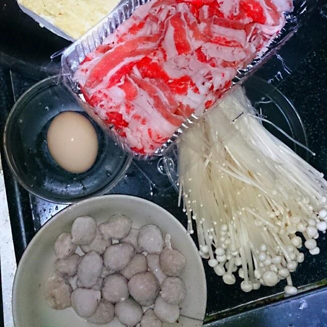 日式肥牛鍋（壽喜鍋）的做法 步骤1