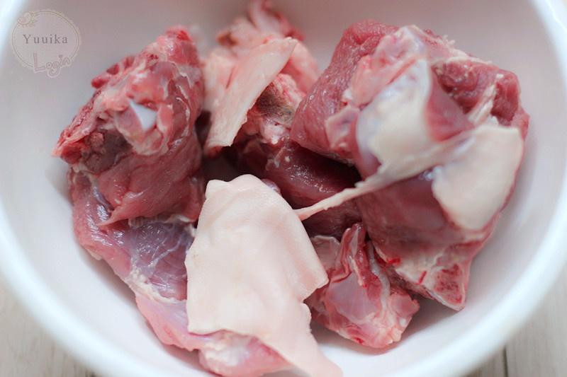 白蘿卜枸杞紅棗羊肉湯的做法 步骤1