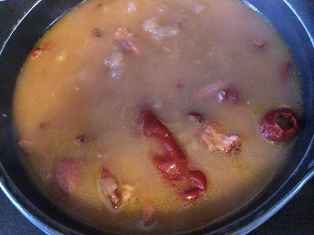 扁豆豬蹄煲湯的做法 步骤6