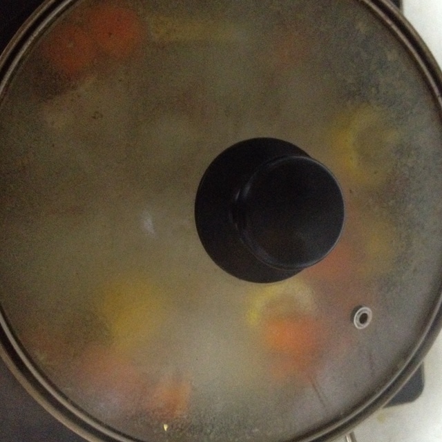 龍骨玉米胡蘿卜湯的做法 步骤3