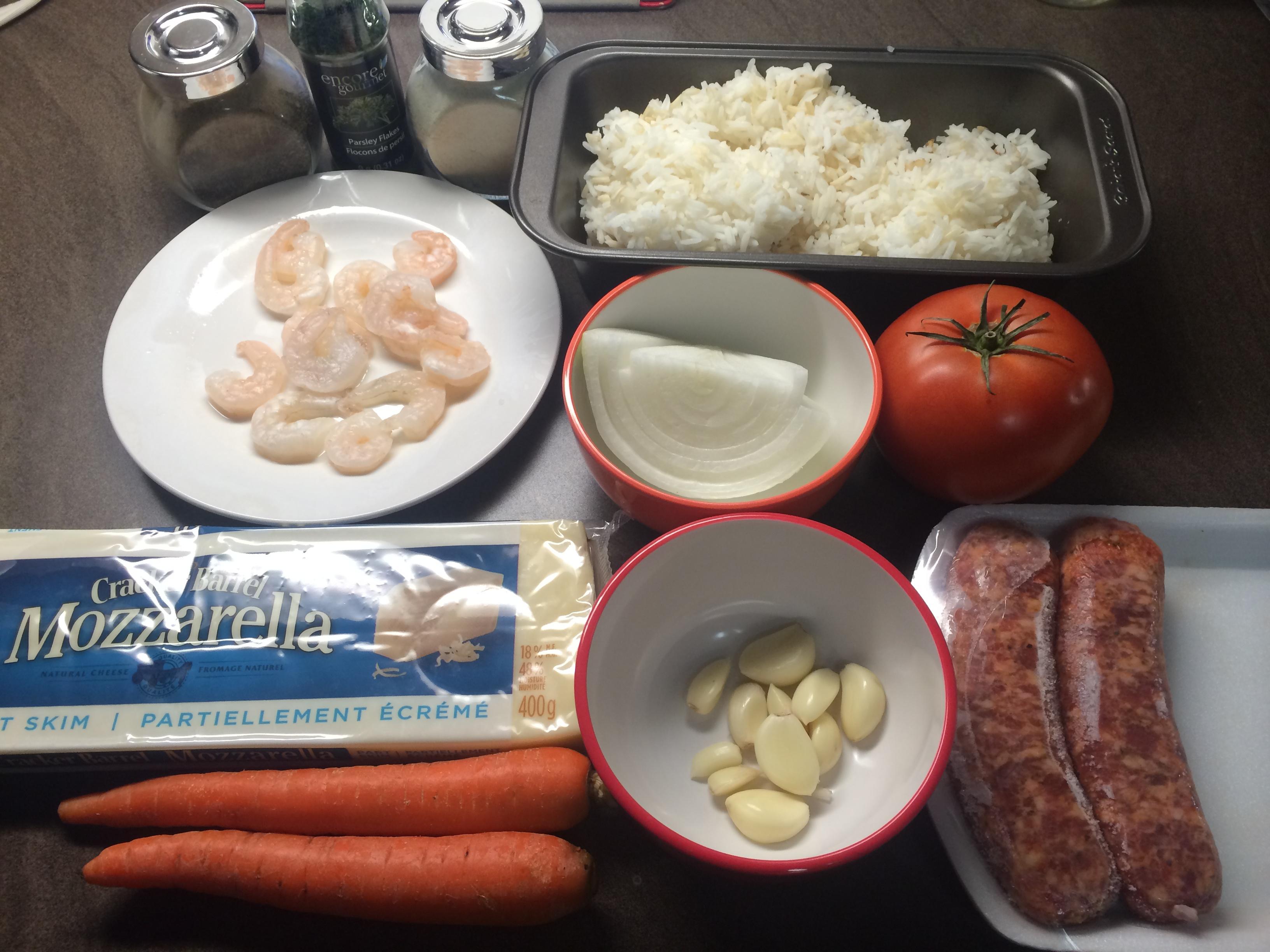 鮮蝦香腸芝士焗飯（多圖詳解，不怕你不會）的做法 步骤1