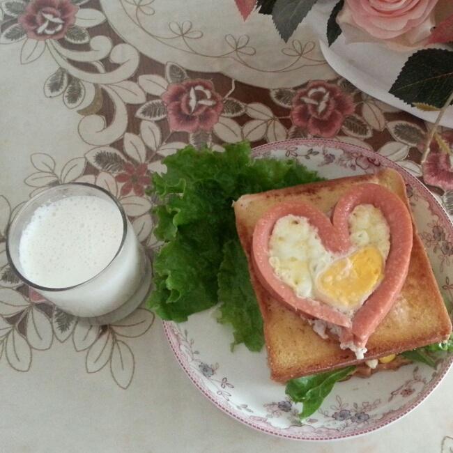 愛心蛋三明治[家簡呈廚•私房西餐]的做法 步骤4
