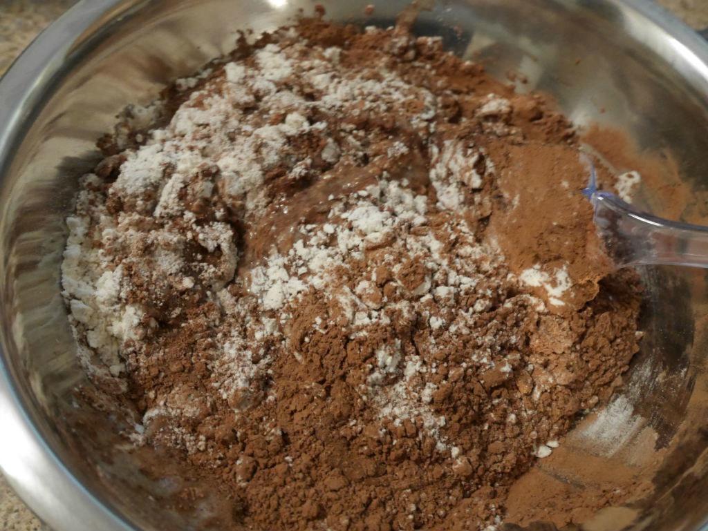 巧克力咖啡奶油蛋糕的做法 步骤4