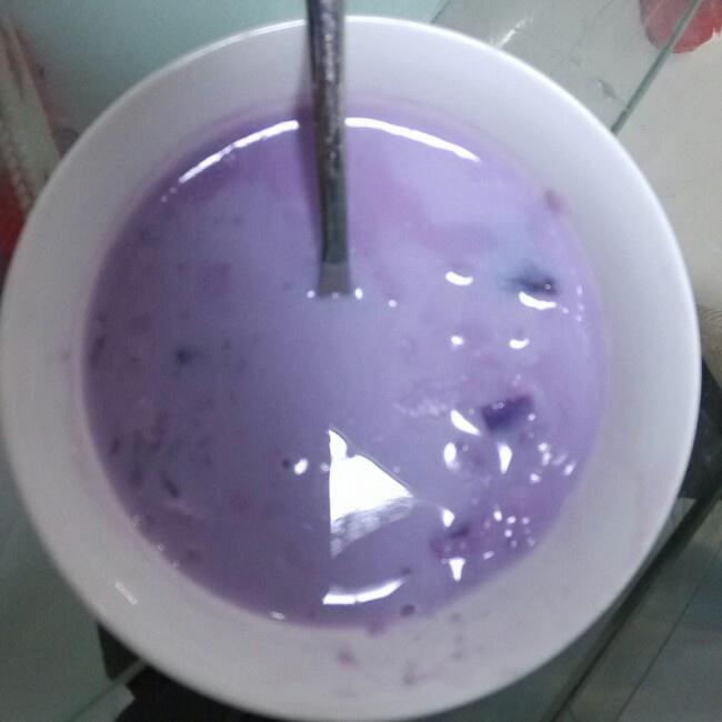 紫薯牛奶粥的做法 步骤3