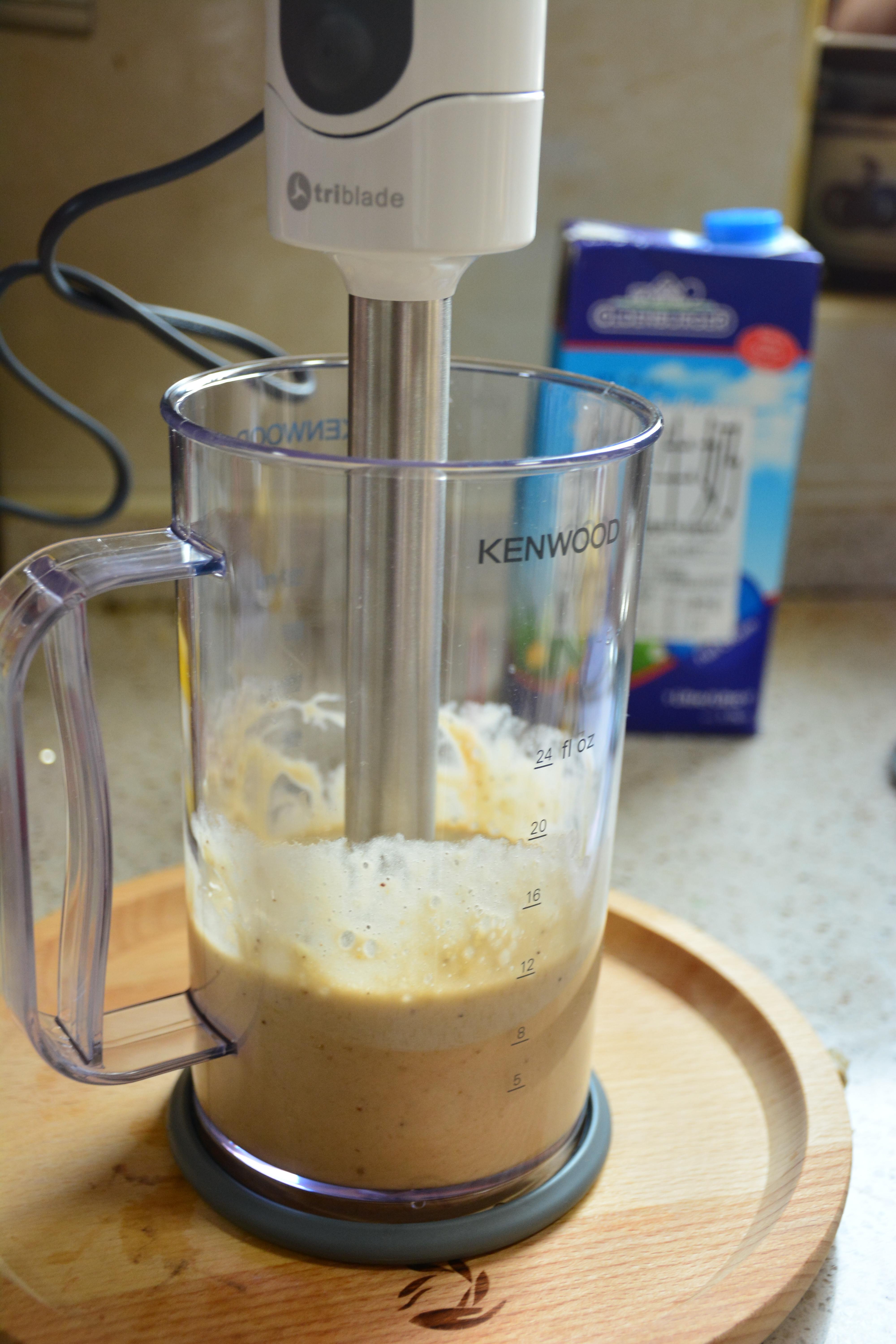 桂花香蕉乳（凱伍德710手持料理機）的做法 步骤3