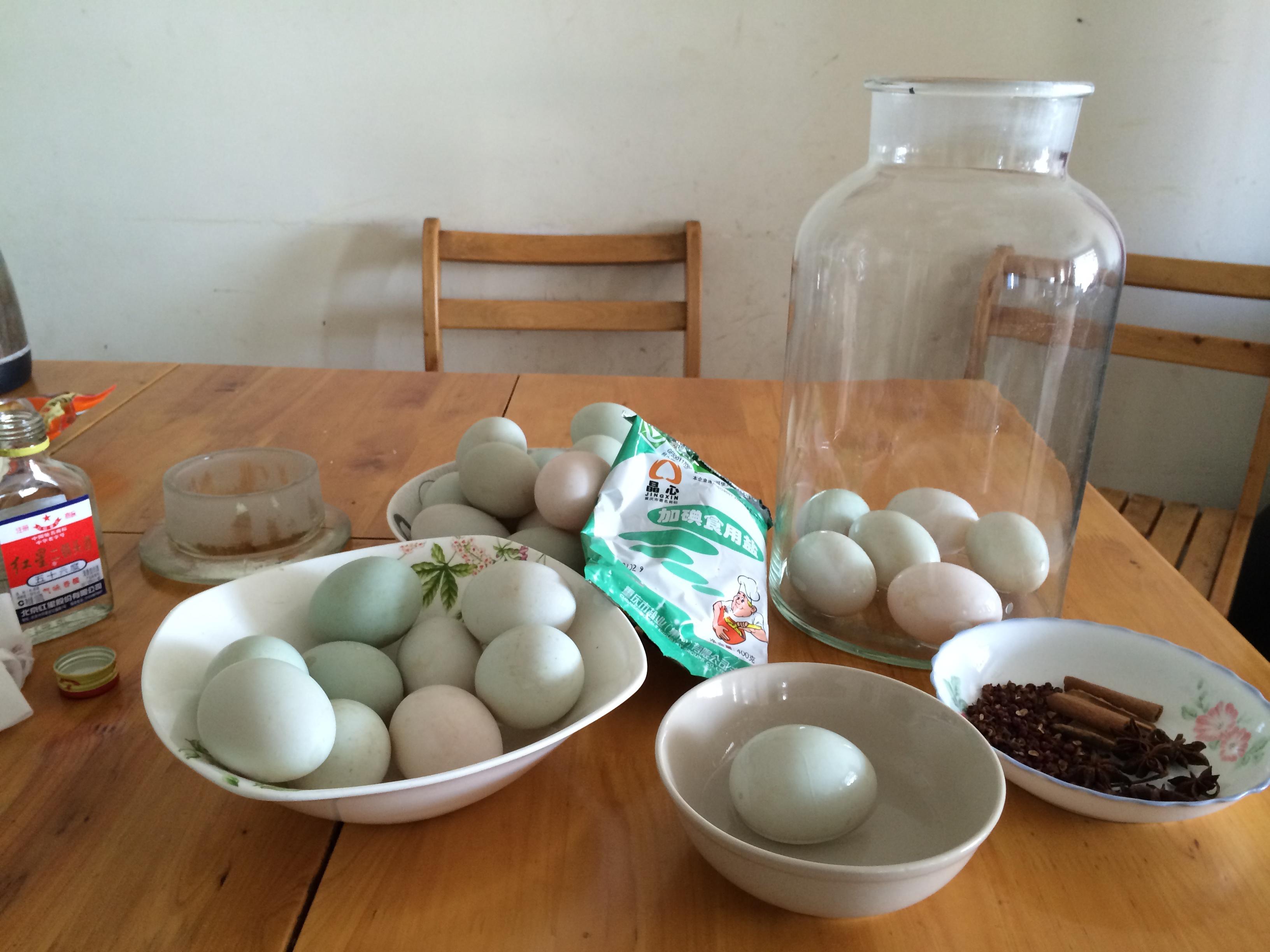 老丁的私房菜－家常版腌咸鴨蛋的做法 步骤2